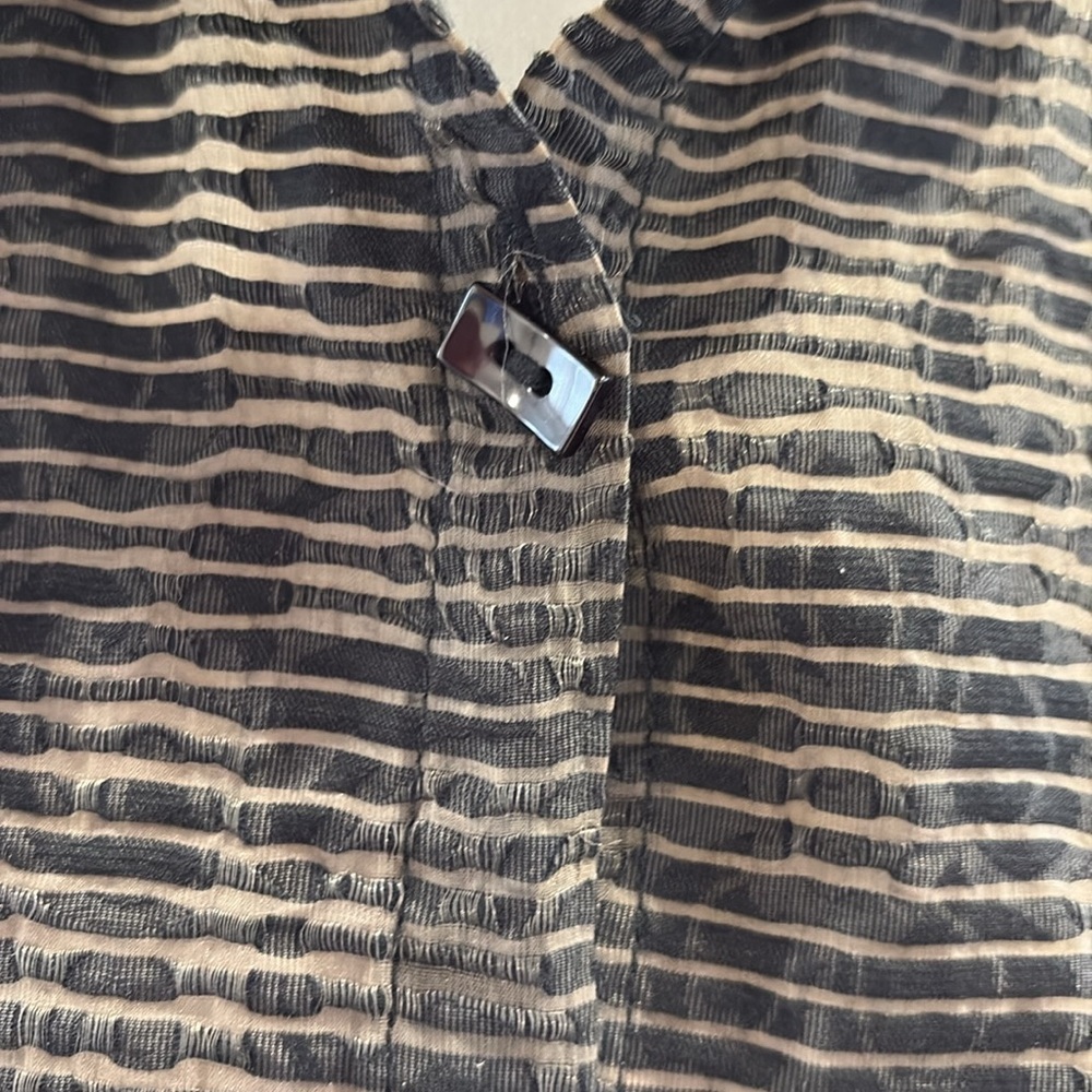 Habitat Black Striped Button Down Top. Size M - Picture 3 of 8
